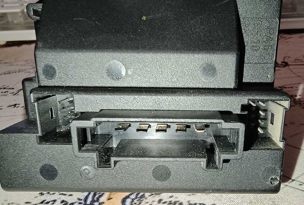 Гълтач Контактен Ключ за Мерцедес Mercedes W203