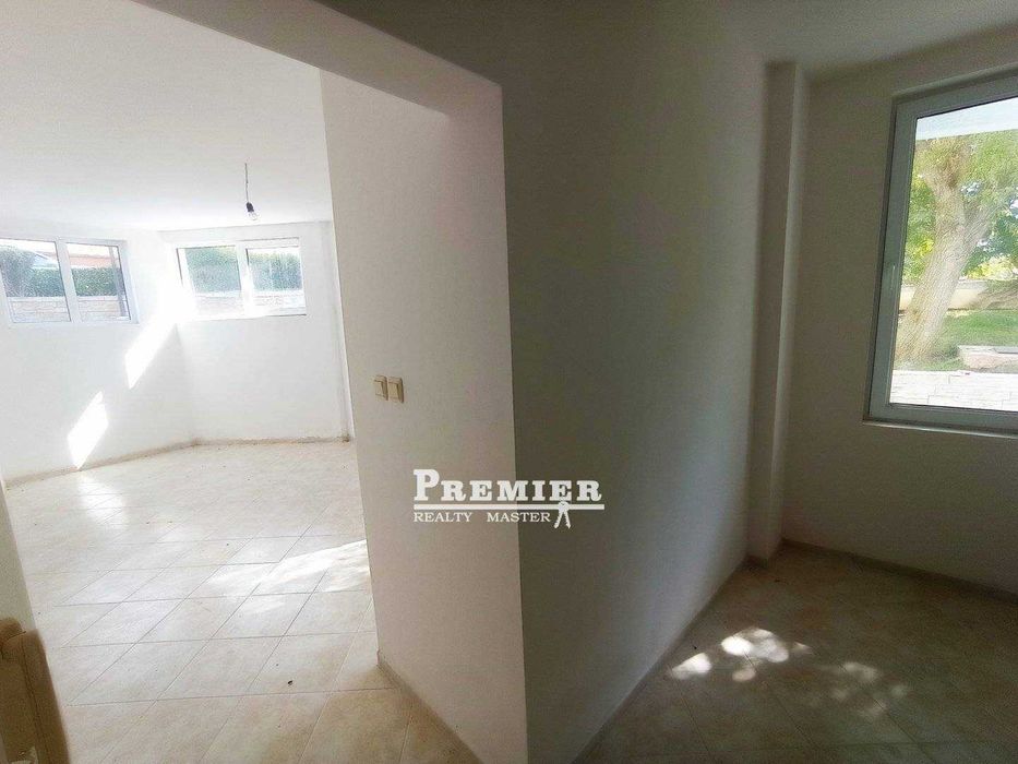 Продава се Едностаен апартамент в к.к. Слънчев бряг - 35 кв.м за 743 €/кв.м - Снимка #11