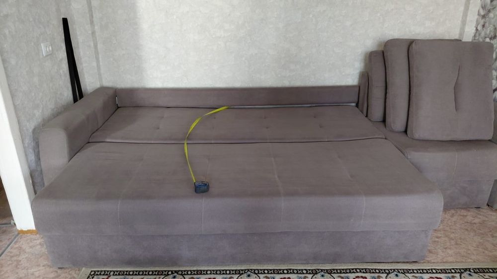 Продам диван район вокзала