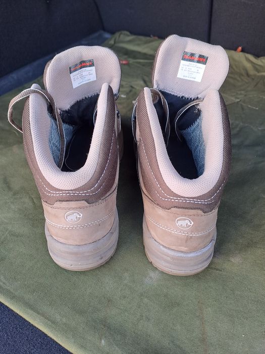 Bocanci militari,3 perechi maro de iarna si doua perechi bej de vara!