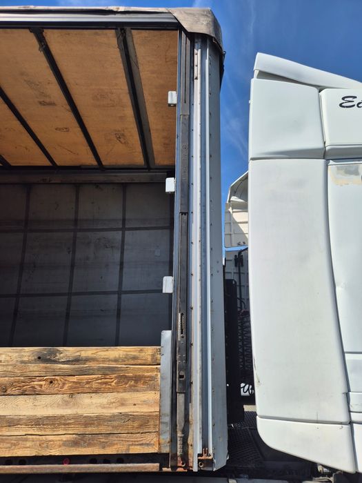 Dezmembrez Semiremorca Kogel Mega 2008