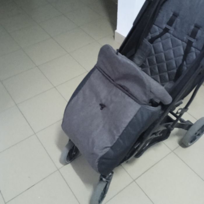 Продам детскую коляску