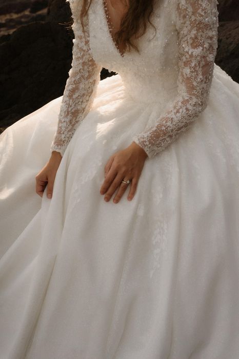 Rochie de mireasă + voal de vânzare