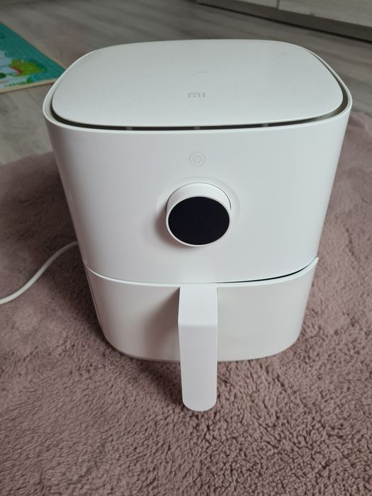 Airfryer/ Friteuza cu aer cald
