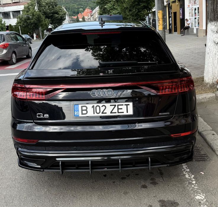 De vanzare Audi Q8