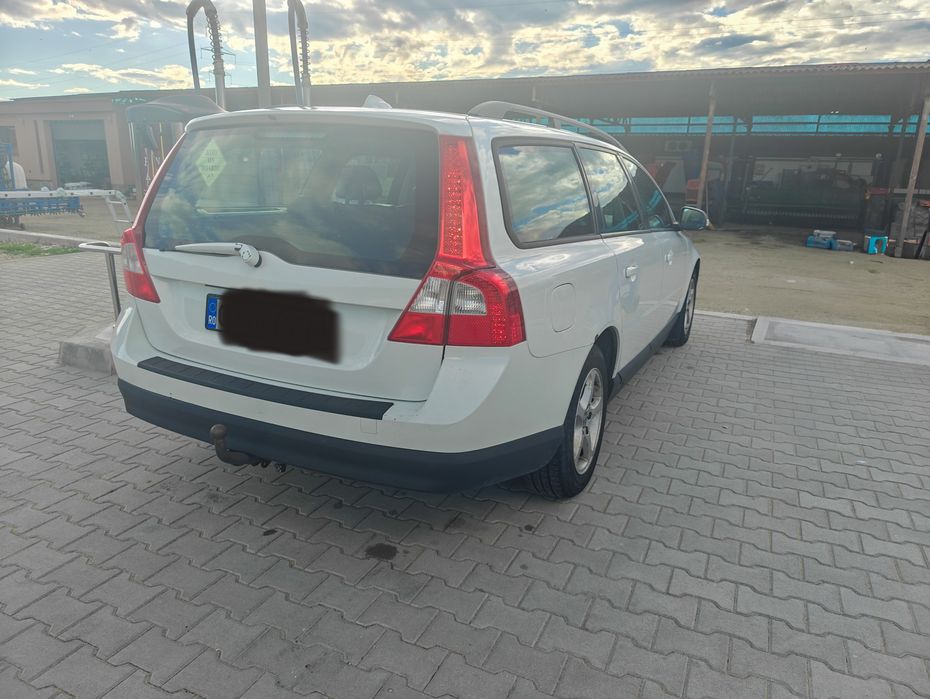 VOLVO V70 2009 — imagine 4