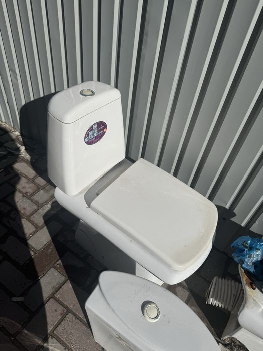 Продам унитаз б/у