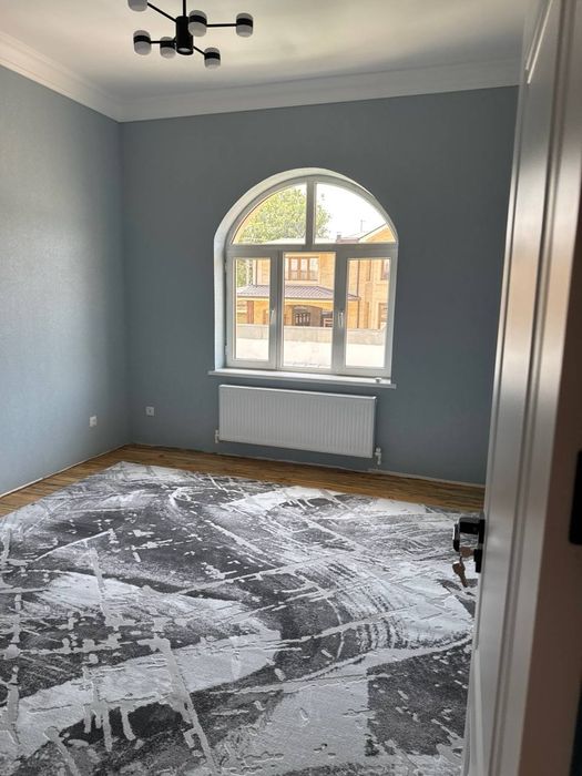 Срочно сдаётся Евродом никитина 4-соток 3-уровень можно под Офис 300м2