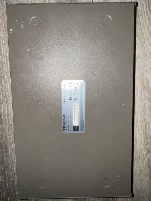 Switch 24канала tp link