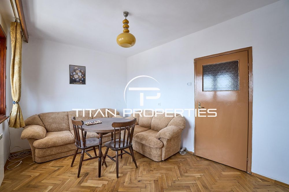 Дава се под наем Многостаен апартамент в Пловдив, Кършияка - 120 кв.м за 600 € - Снимка #1