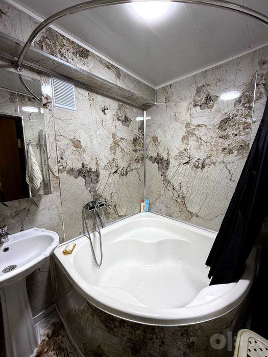 Юнусабад, 3*4/1/4 Кирпич, не торец, ипотека да, парковка с навесом