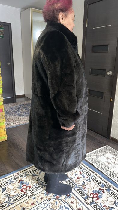 Продам норковую шубу