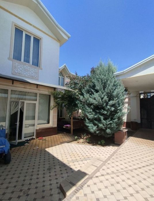 Срочно продаётся угловой дом 2,5 сотки с отличной локацией  230,000$