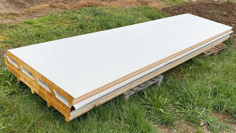 Panouri sandwich cu 5 cute pentru acoperis din spuma 60mm