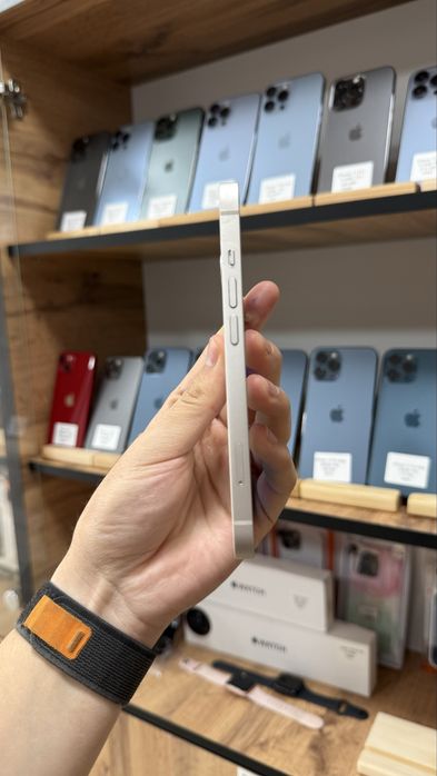 iPhone 13 256GB