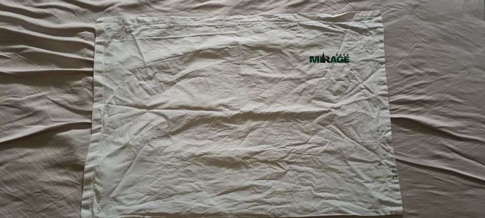 Бели калъфки с печат