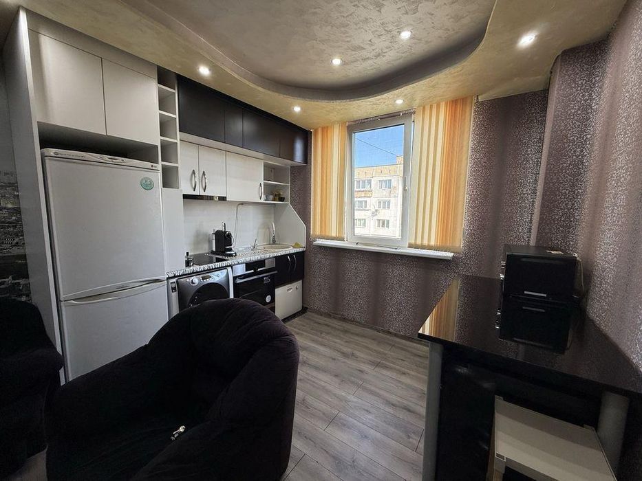 Дава се под наем Тристаен апартамент в София, Бенковски - 65 кв.м за 509.49 € - Снимка #1