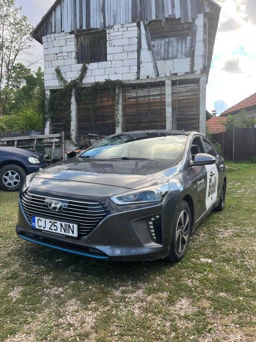 Hyundai ioniq hybrid