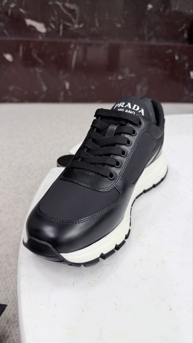 Кроссовки prada новая