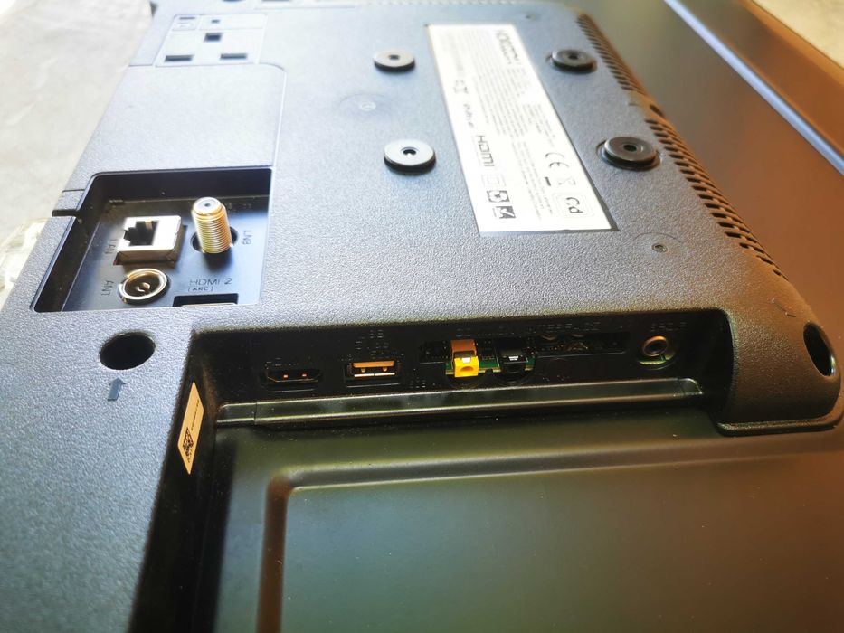 piese vestel televizor smart Horizon LCD TV 32 placa baza sursa t-con