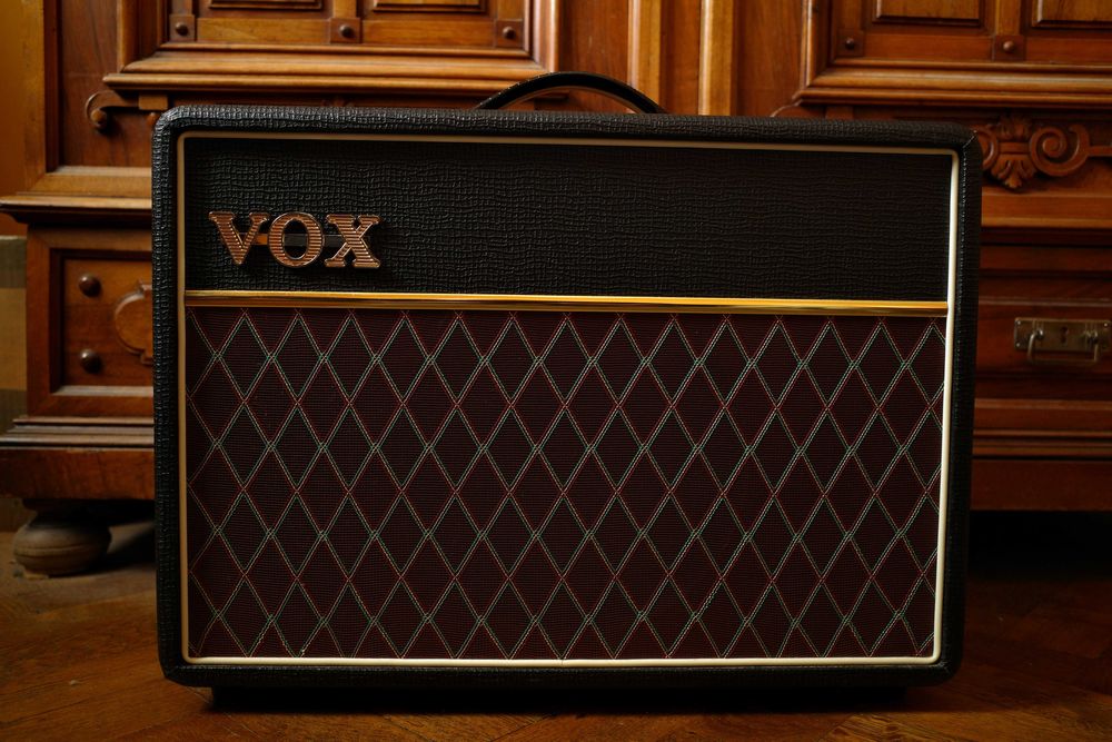 amp combo Vox AC10C1 cu Celestion Greenback