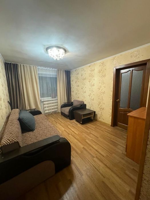 Продаётся трёхкомнатная квартира