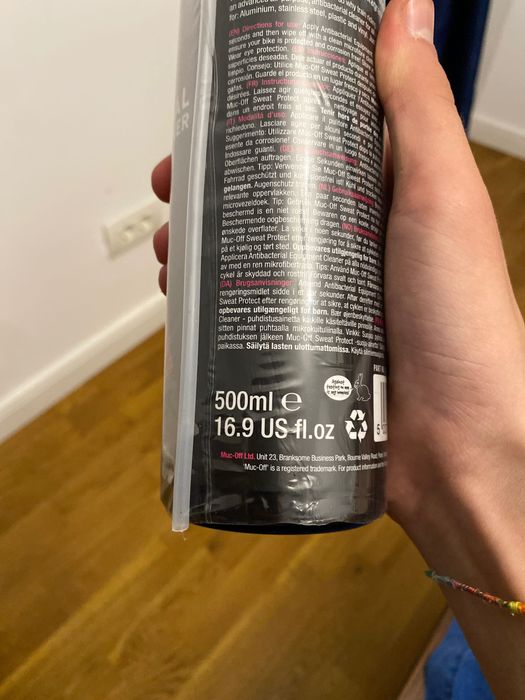 vand soluție pentru curățarea echipamentului