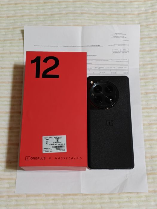 One Plus 12 256 gb Ram 12 5G