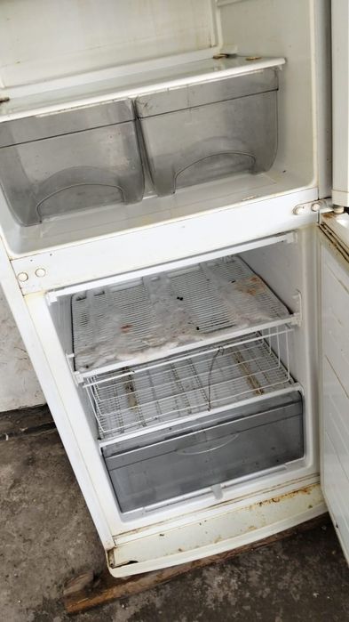 Продам холодильник.
