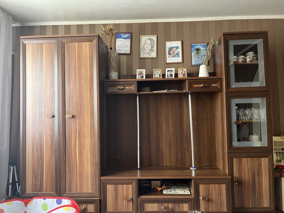 Продам стенку в хорошем состоянии