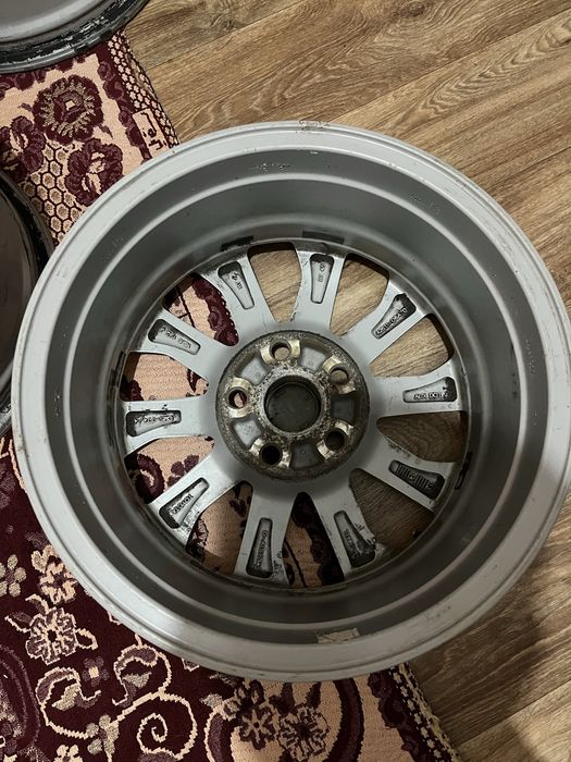 Диск 16 тойота оргинал