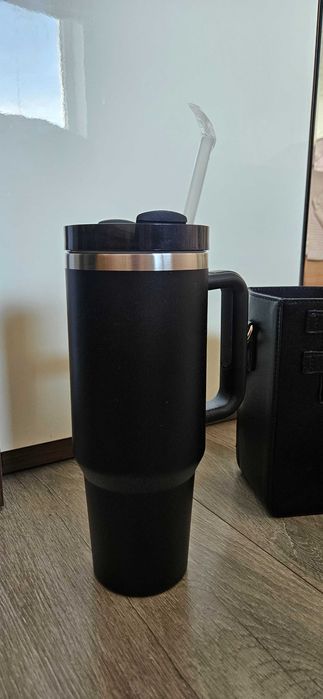 Трендовая сумка с бутылкой для воды