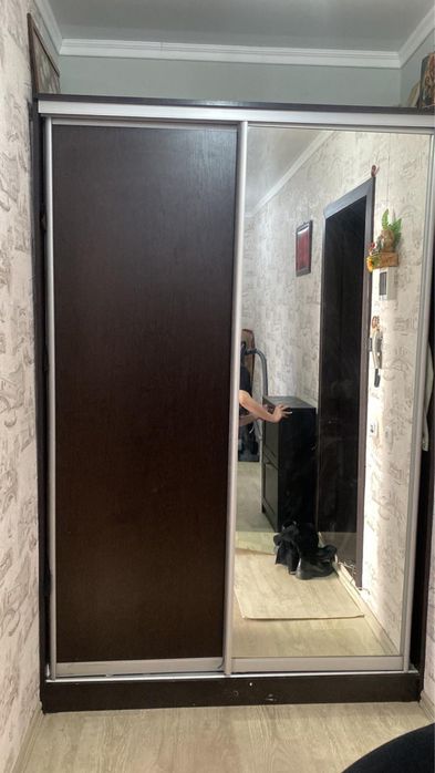 Шкаф-купе темно коричневый