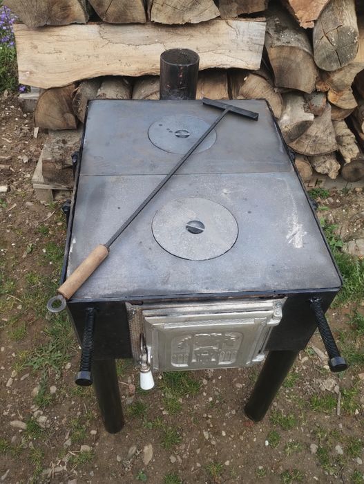 Sobe robuste,diverse utilitități/ plită fontă nefolosită/ nouă!!