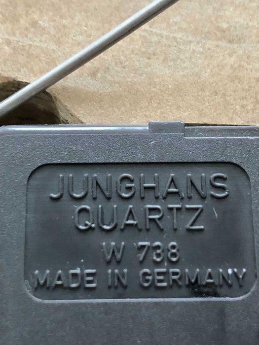 Ceas de perete Junghans, lemn, mecanism Quartz, Made in Germany