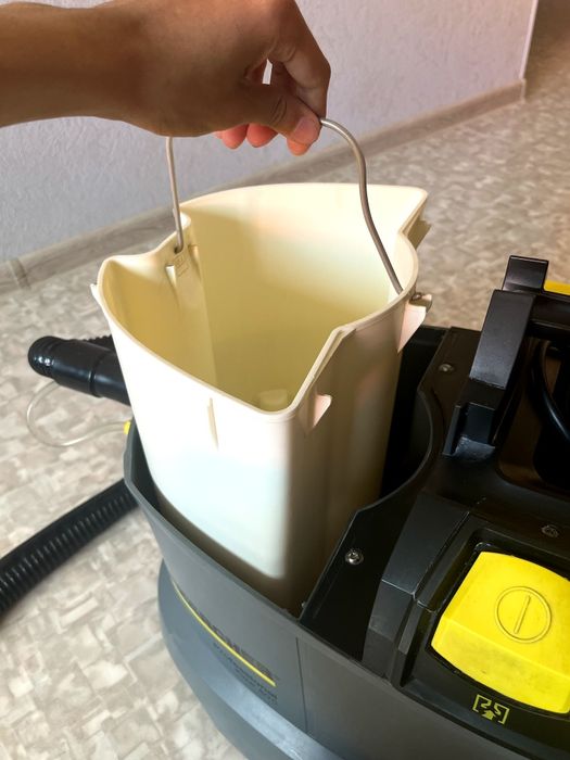 Пылесос моющий Karcher