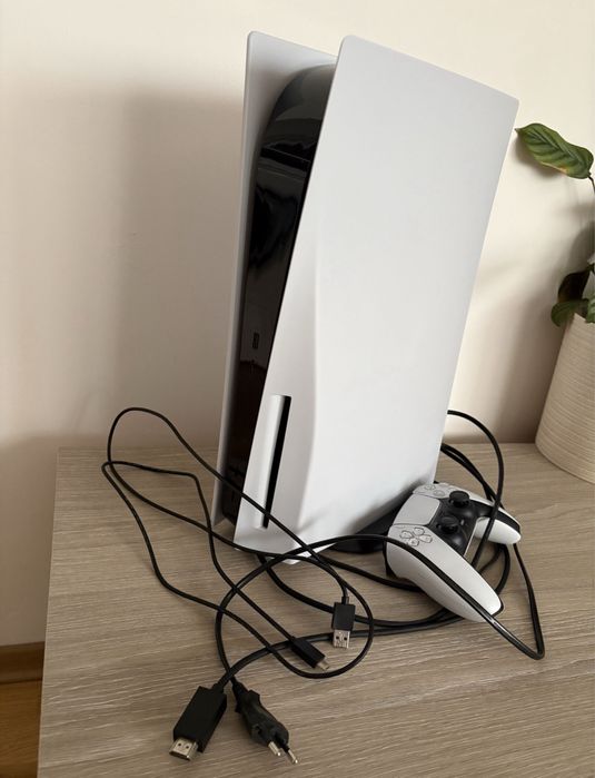 PlayStation 5 • Disk Edition • 1 Tb