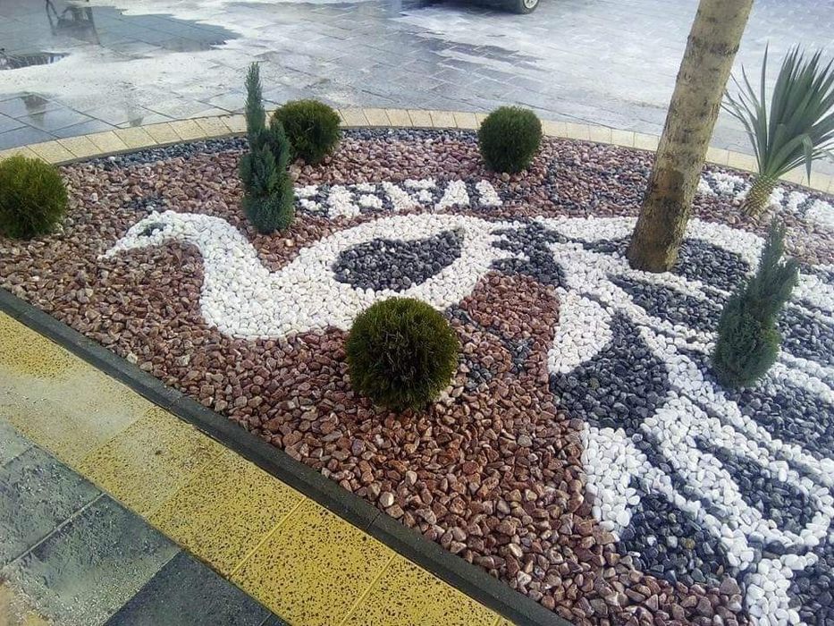 Marmura rotunjita thasos piatra decorativa alba amenajari gradina dep