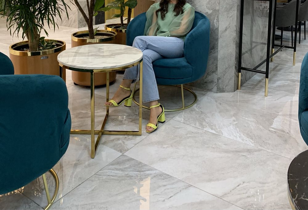 Стильная блуза H&M