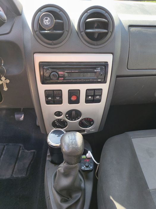Logan benzina gaz