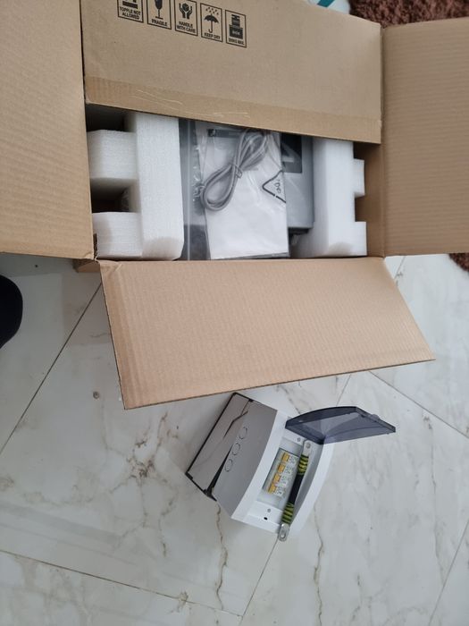 Kit fotovoltaic Offgrid 1.6kw, 24V 100Ah, tablou electric.