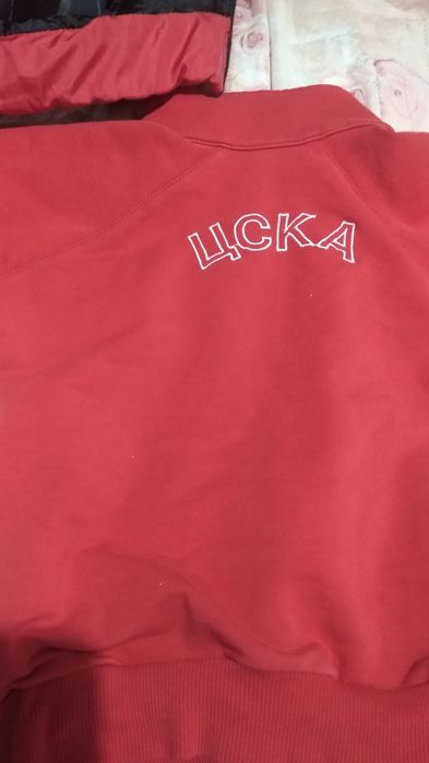 Елече и суичър на ЦСКА