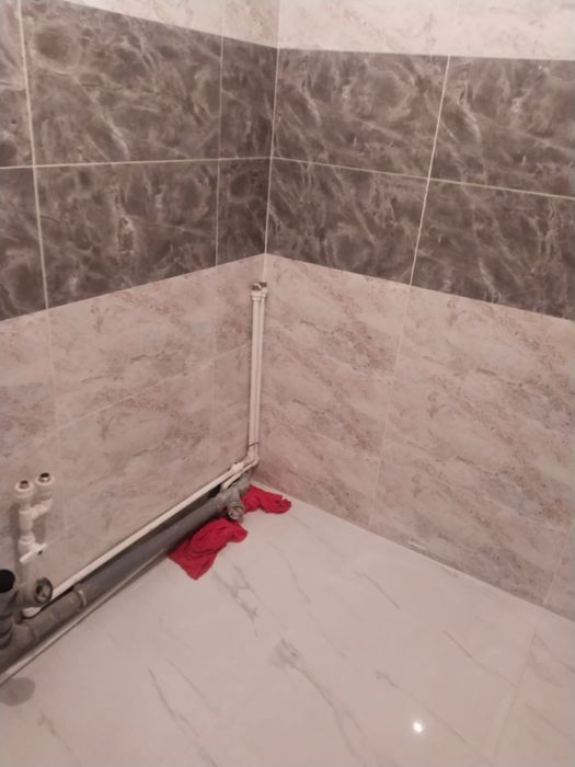 Укладка кафеля. Профессиональный кафельщик с опытом.