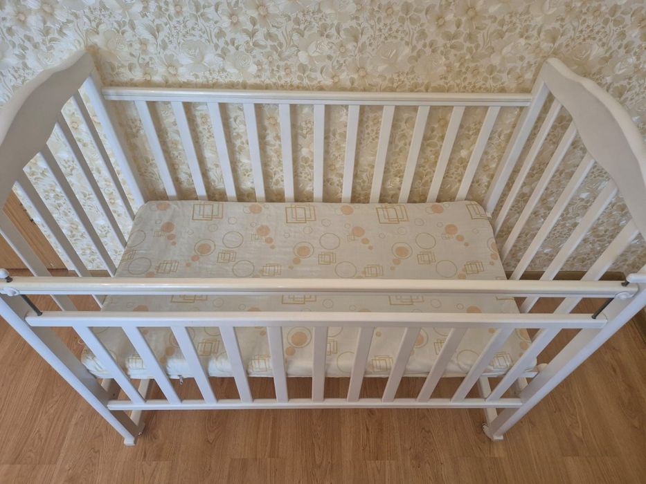 Продается детская кроватка - манеж
