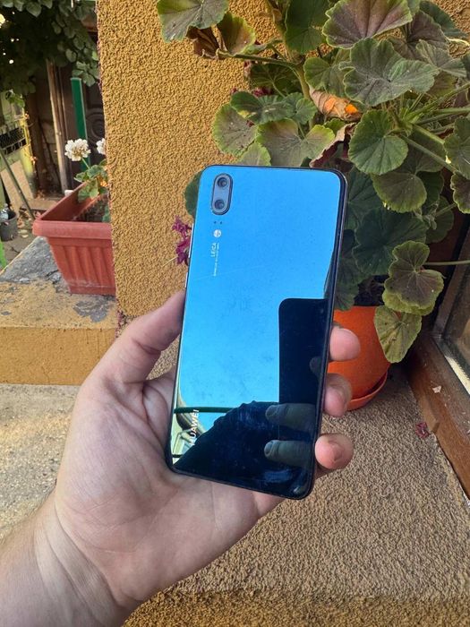 Смартфон Huawei P20