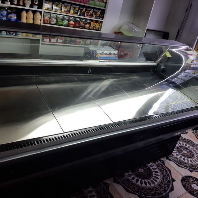 Ветрина холодильник воздушные