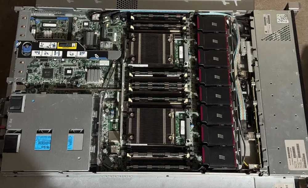 Server HP DL360p G8 2 x E5-2650v2 32GB RAM P420i