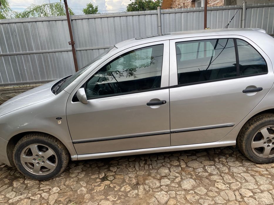 Vând skoda Fabia 1