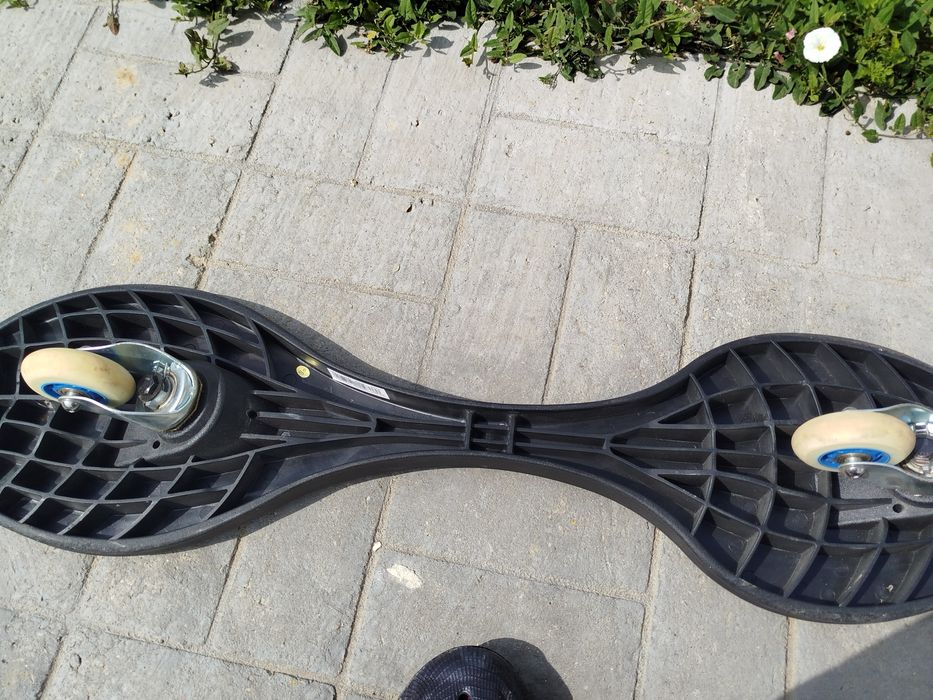 Placa Skateboard (cu 2 Roti) din Germania
