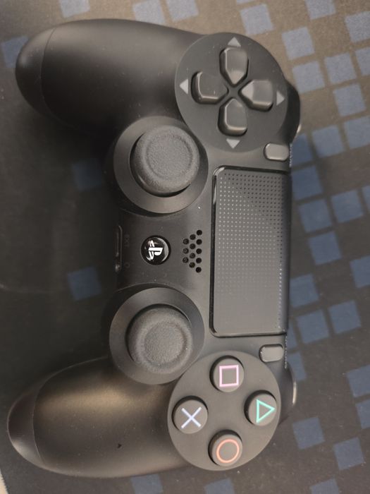 PlayStation 4 Slim Modat